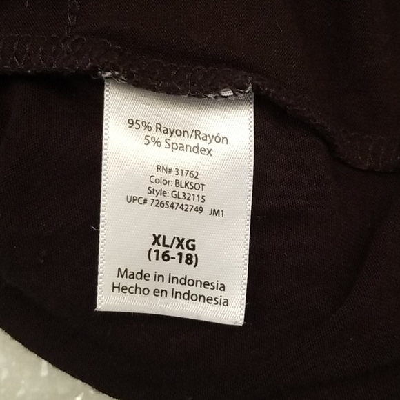 2/$11 🎉Black tiered short sleeve top! Sz XL - Picture 7 of 11